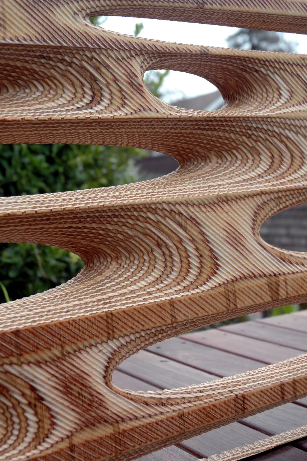 Handrail geometry — A 1:1 material study from Skyrail